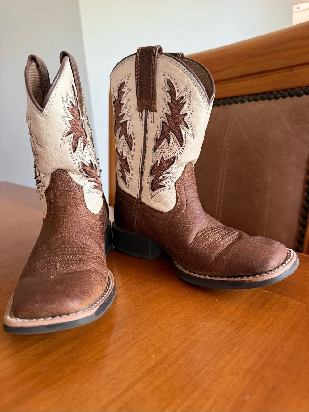Ariat Brown and Cream Kids' Western Boots Boys size 10